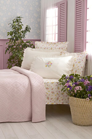 Karaca Home Astra Nish Set Çift Kişilik Pike Takımı Multicolor