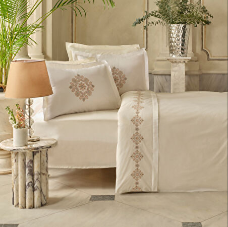 Karaca Home Kelsey Nakışlı %100 Pamuk Çift Kişilik Nevresim Takımı Beyaz