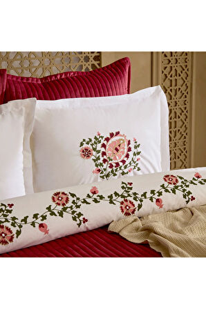 Karaca Home Lorea Çift Kişilik Nakışlı Winter Set