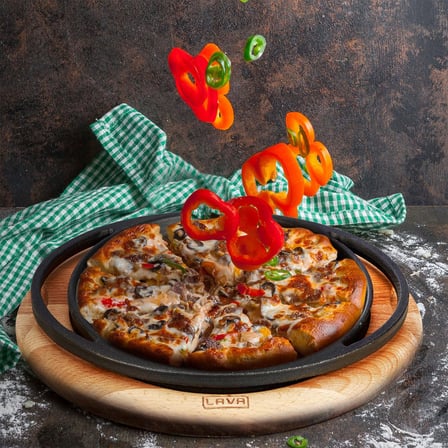 Lava Döküm Pizza / Krep / Pankek Tavası, Yuvarlak ve Ahşap Altlıklı. Çap(Ø)20cm.