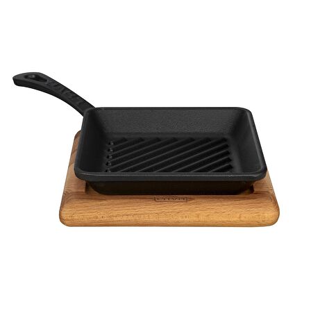 Lava Döküm Mini Izgara Tava, Saplı, Kare, Ahşap altlıklı. Ölçü 16x16cm.