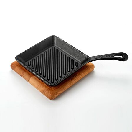 Lava Döküm Mini Izgara Tava, Saplı, Kare, Ahşap altlıklı. Ölçü 16x16cm.