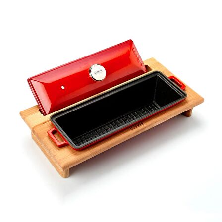 Lava Döküm Ekmek Kabı / Terrine ve ahşap standı. Ölçü 11x29cm. - Kırmızı
