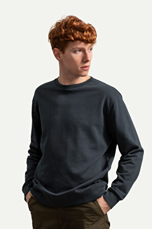 Unisex Basic Regular Sweatshirt - Ruga - Raven