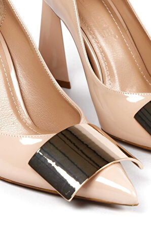 Bestello Tokalı Sivri Burun Neolit Taban Kalın Topuklu 281-5091 Kadın Ayakkabı