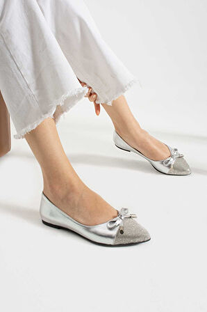 Bestello Fiyonklu Kauçuk Taban Babet 331-1453 Kadın Babet