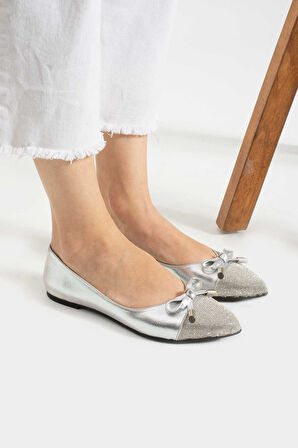 Bestello Fiyonklu Kauçuk Taban Babet 331-1453 Kadın Babet