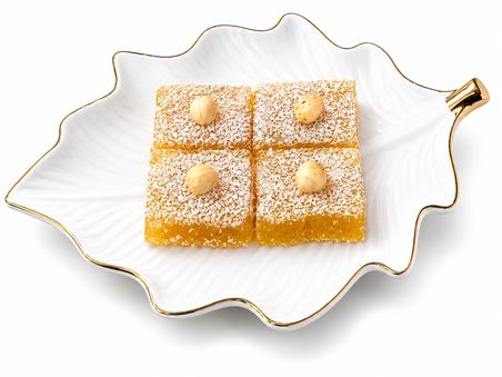 beyaz elmas kare safranbolu lokumu 400 gr - glikoz şurubu i̇çermez -  şeker pancarından üretilmiştir - fındıklı türk lokumu
