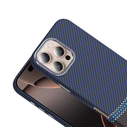 iPhone 16 Pro Max Kılıf Magsafe Şarj Özellikli Karbon Fiber Görünümlü TCG Gros Kapak - Gri-Siyah