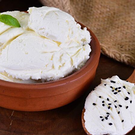 Günlük Tam Yağlı Süzme Köy Yoğurdu 500 Gr