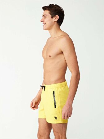 U.S. POLO ASSN. - Erkek Sarı Orta Boy Deniz Şortu 