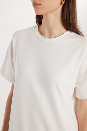 Kadın Regular Fit Kısa Kollu Esnek Kumaş Cepli Bisiklet Yaka Ekru Elbise 