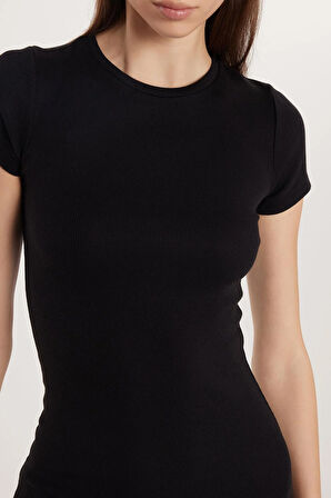 Kadın Standart Fit Bisiklet Yaka Kısa Kollu Modal Kumaş Midi Boy Siyah Elbise