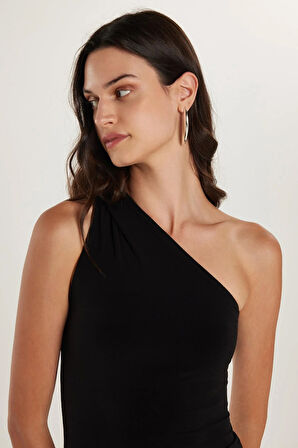 Kadın Slim Fit Dar Kesim Tek Omuz Askılı Siyah Elbise