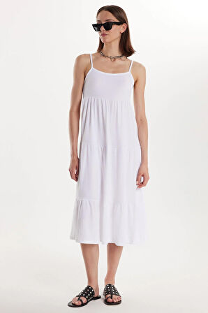 Kadın Slim Fit Dar Kesim İnce Askılı U Yaka Midi Beyaz Elbise