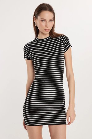 Kadın Slim Fit Dar Kesim Kısa Kollu Bisiklet Yaka Çizgili Elbise