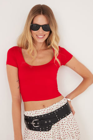 Kadın Slim Fit Dar Kesim Kısa Kollu U Yaka Kırmızı Bluz