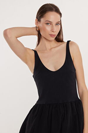 Kadın Slim Fit Dar Kesim İnce Askılı Balon Etek Siyah Elbise