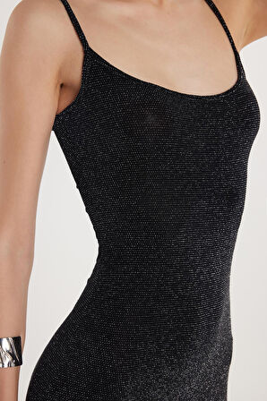 Kadın Slim Fit Dar Kesim İnce Askılı U Yaka Siyah Elbise