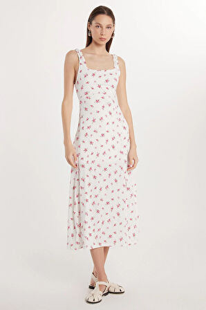 Kadın Slim Fit Dar Kesim İnce Askılı Kare Yaka Baskılı Gofre Kumaş Elbise