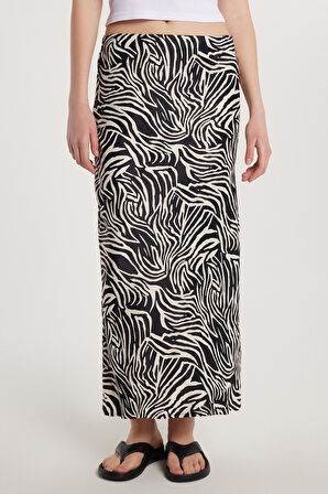 Kadın Standart Fit Lastikli Bel Desenli Etek