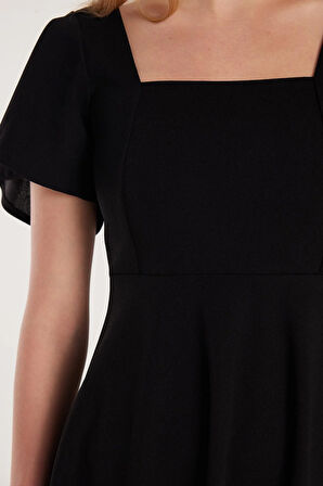 Kadın Standart Fit Normal Kesim U Yaka Pileli Midi Siyah Elbise