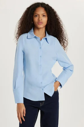 Kadın Slim Fit Dar Kesim Pamuklu Pensli Mavi Gömlek