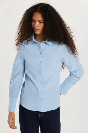 Kadın Slim Fit Dar Kesim Pamuklu Pensli Mavi Gömlek
