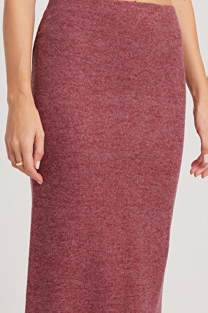 Kadın Slim Fit Dar Kesim Yırtmaçlı Bordo Etek