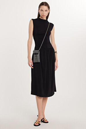 Kadın Slim Fit Dar Kesim Siyah Kolsuz Bisiklet Yaka Midi Boy Elbise