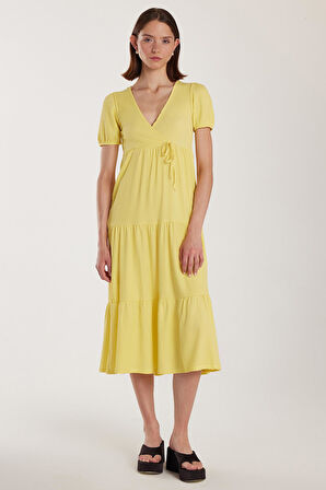 Kadın Standart Fit Normal Kesim V Yaka Gofre Midi Sarı Elbise