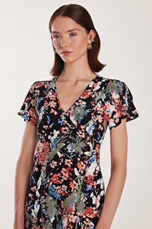 Kadın Standart Fit Viskon V Yaka Midi Elbise