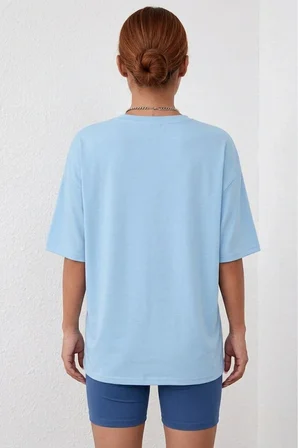 Unisex İç İçe Geçmiş Kalpler Baskılı Tasarım Tshirt