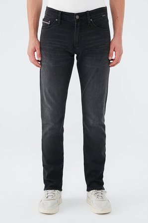 Mavi Dar Kesim Pamuklu Jake Jeans Erkek KOT PANTOLON 0042218775 SİYAH