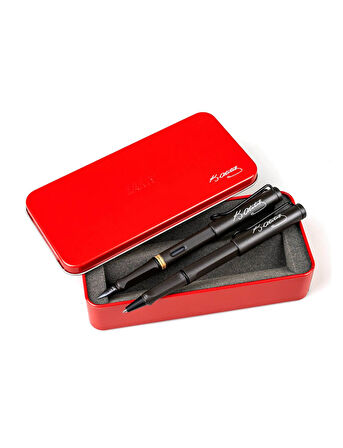 Lamy 2li Safari Mat Siyah Dolma&Roller Kalem Atatürk İmzalı Kırmızı Metal Kutulu ve Siyah Tekli Deri Kılıflı Seti