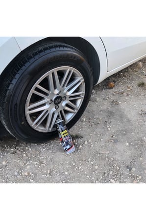 “Ebrayn Lastik Parlatıcı Sprey – Yüksek Parlaklık ve Uzun Süreli Koruma”