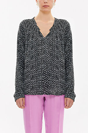 Desenli Pili detaylı bol kesim V yaka bluz 19716 | 44