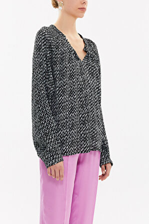 Desenli Pili detaylı bol kesim V yaka bluz 19716 | 44