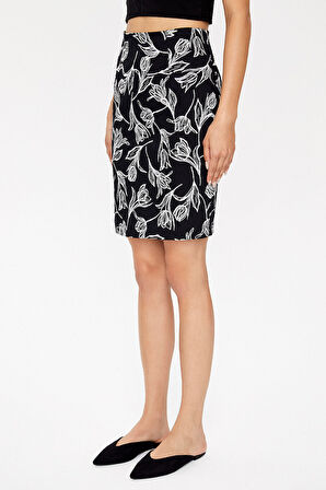 Desenli Diz üstü, düz dar etek 81118 | 44