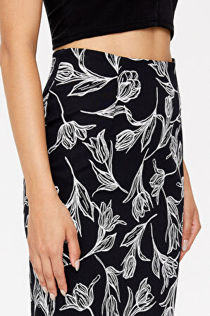 Desenli Diz üstü, düz dar etek 81118 | 44