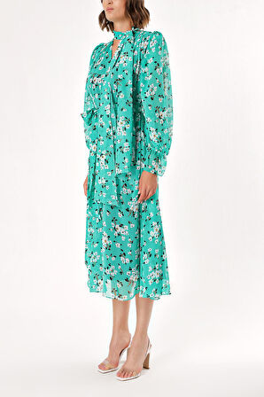 Desenli Yakası bağcıklı bol kesim vatkalı elbise 93734 | 42