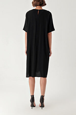 Siyah Kontrast dikiş detaylı bol kesim elbise 94277 | L