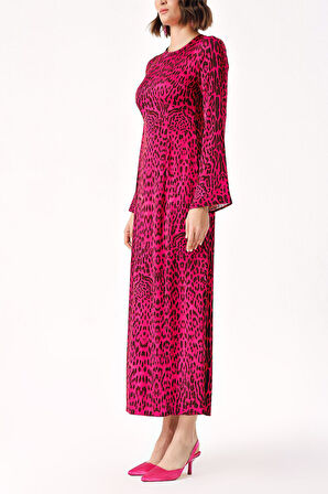 Leopard-Mor Uzun vücuda oturan yırtmaç detaylı elbise 94379 | L