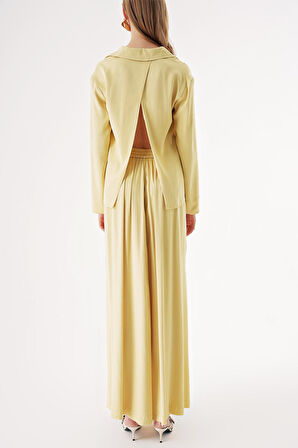 Bej Arkası yırtmaç detaylı gömlek ve beli lastikli midi boy etekli ikili takım 12344 | S