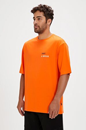 Sand Turuncu Baskılı Oversize Erkek Tişört