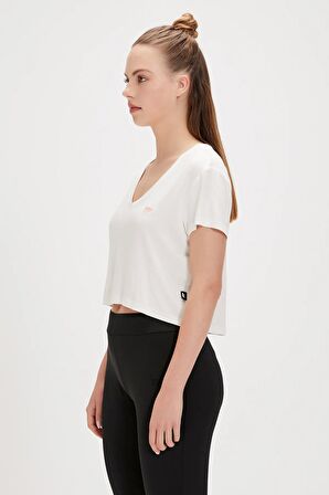 Menas Beyaz V Yaka Kadın Tişört