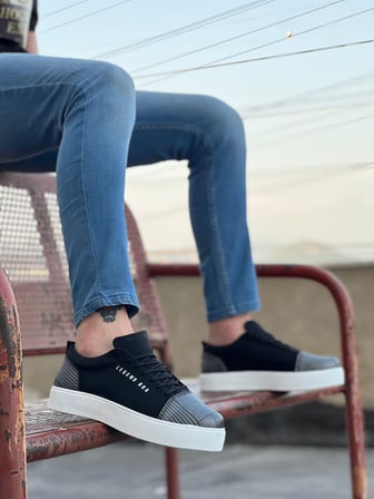 Yıldızdan Siyah Süet (Beyaz Taban) Ekose Detaylı Bağcıklı Poli Taban Erkek Spor Ayakkabı