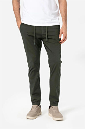 BROTHERS ERKEK NORMAL KESİM BELİ LASTİKLİ VE İPLİ YAN CEPLİ GABARDİN DOKUMA PANTOLON GROTTI HAKİ YEŞİLİ B03.242.499