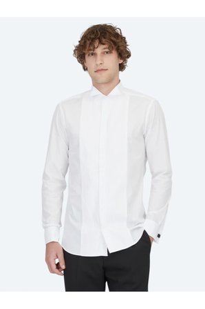 Beyaz Düz Slim Fit Duble Manşet Ata Yaka Smokin Gömlek