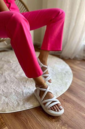 Kadın Yumuşak Pedli Bileği Lastikli Sandalet Beyaz